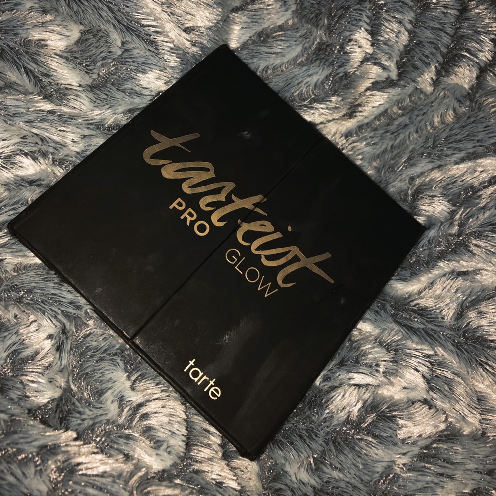 💚tarteist pro glow highlight + contour palette